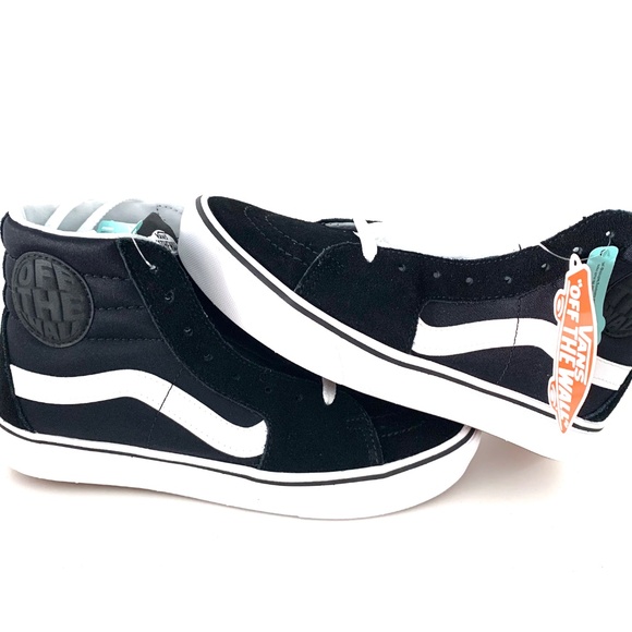 VANS HI TOP SK8 CANVAS SHOES NIB - Picture 1 of 5